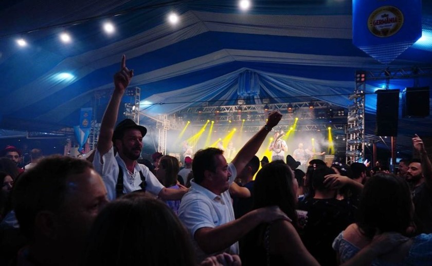 Descobrimos que uma banda famosa vai agitar a Schützenfest 2025; saiba qual!